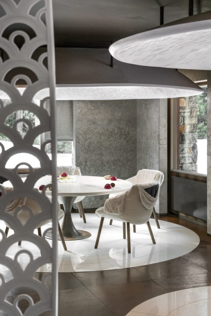 1947 3 Michelin star resturant Courchevel 1850