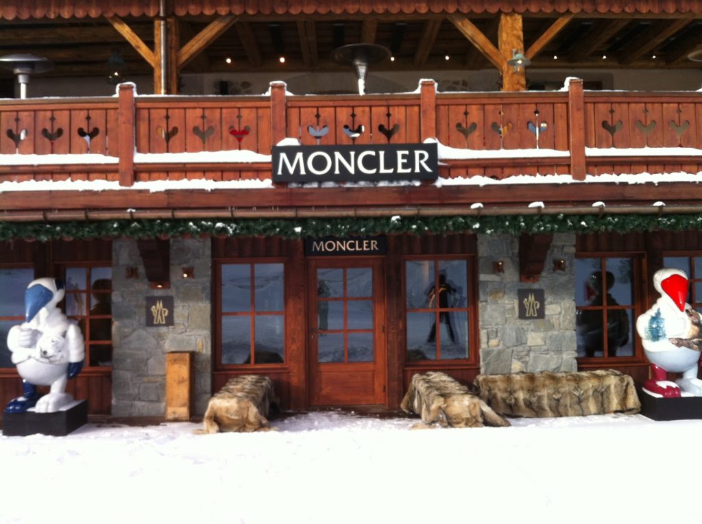 Moncler ski through shop