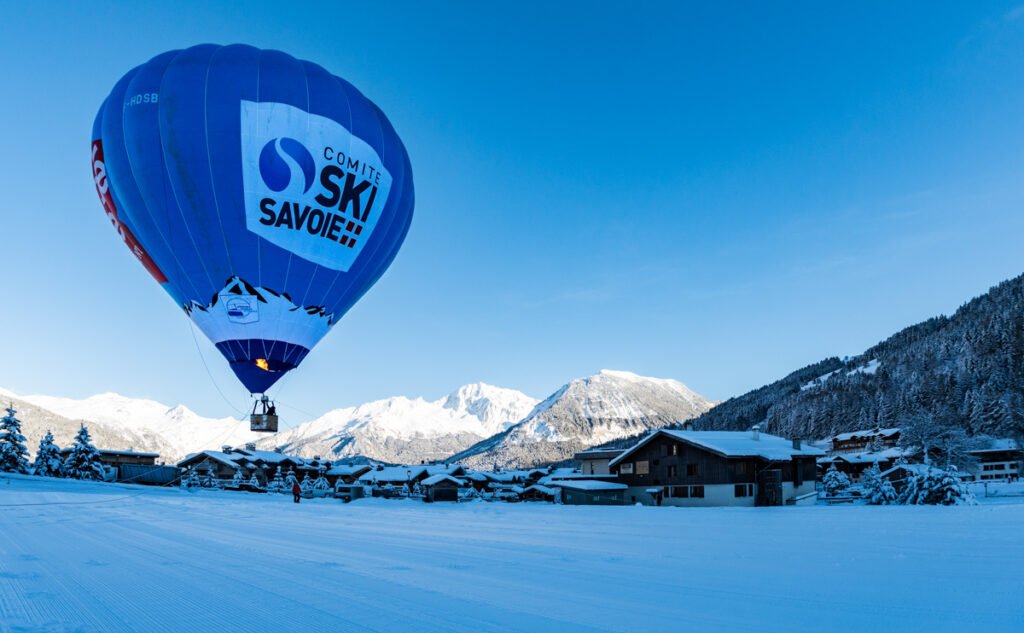 hot air balloon in Courchevel